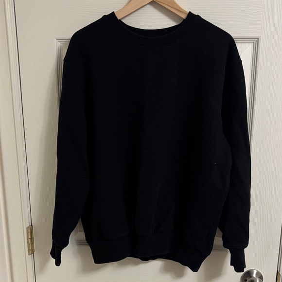 OAK + FORT Black Crewneck Sweater - Picture 1 of 4